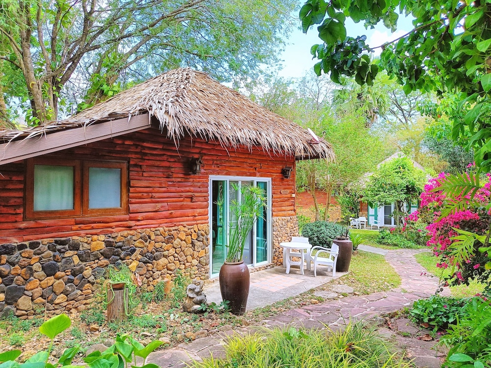 Kong Garden Resort 61/70