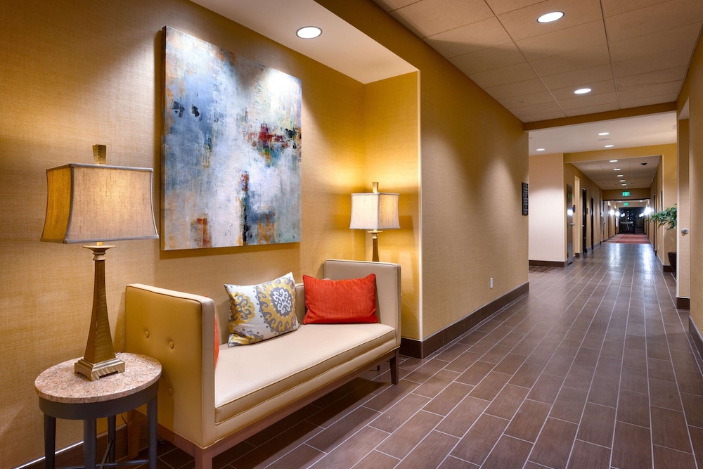 Hampton Inn Omaha/West Dodge Road (Old Mill) 9/50
