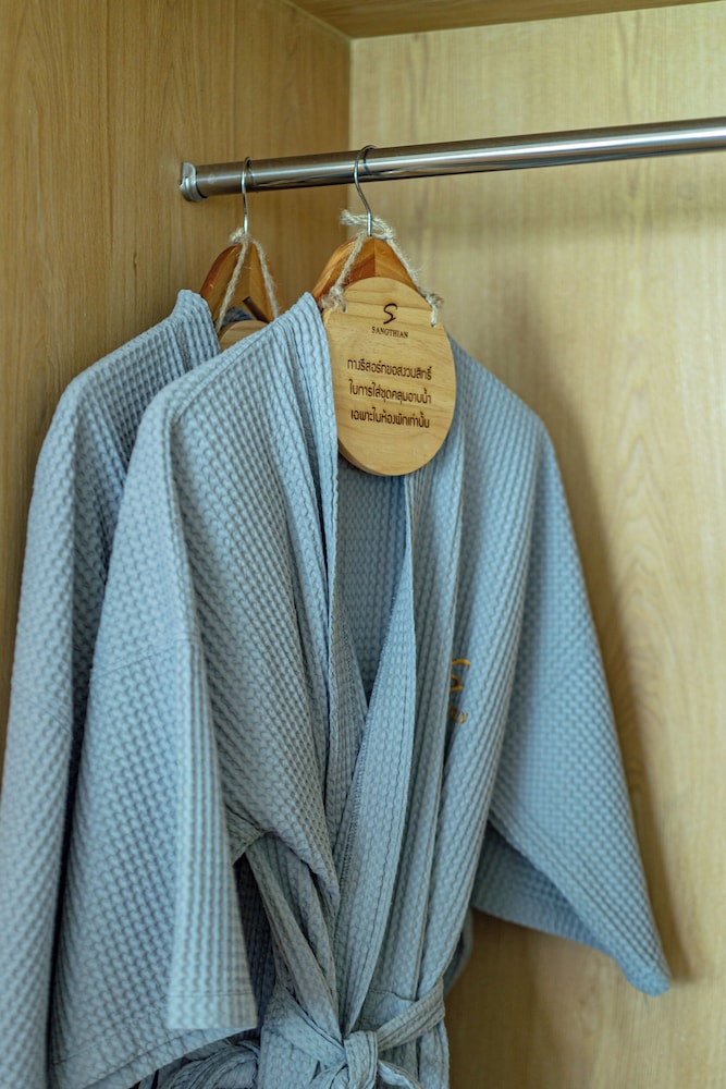 Sangthian Beach Resort 21/60