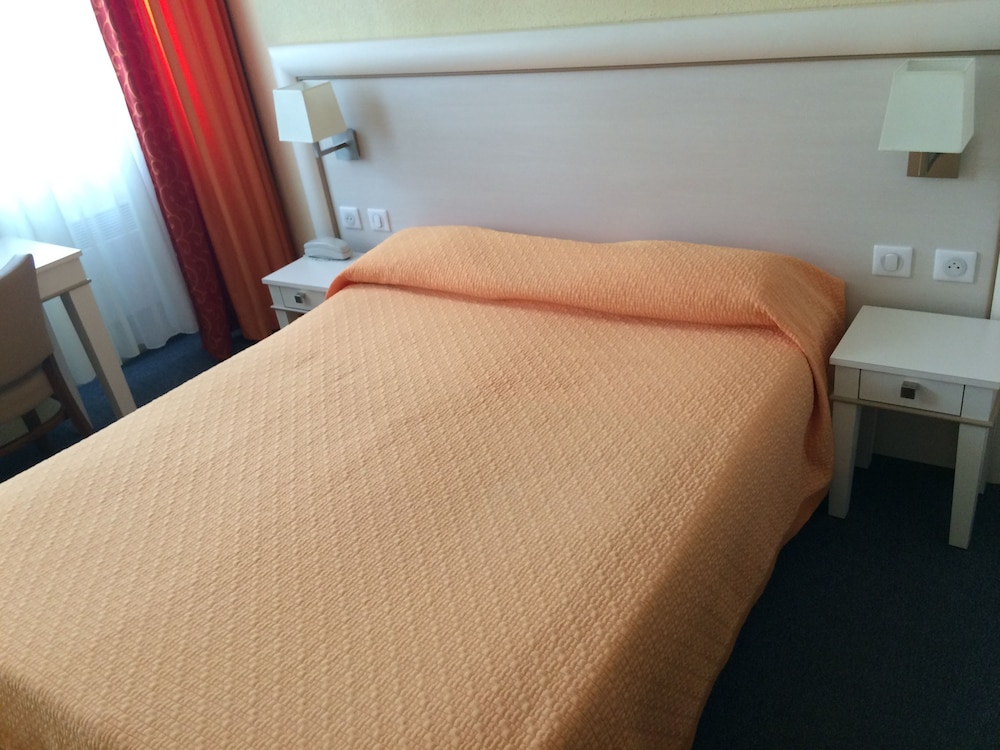 Hotel Elysee 13/23