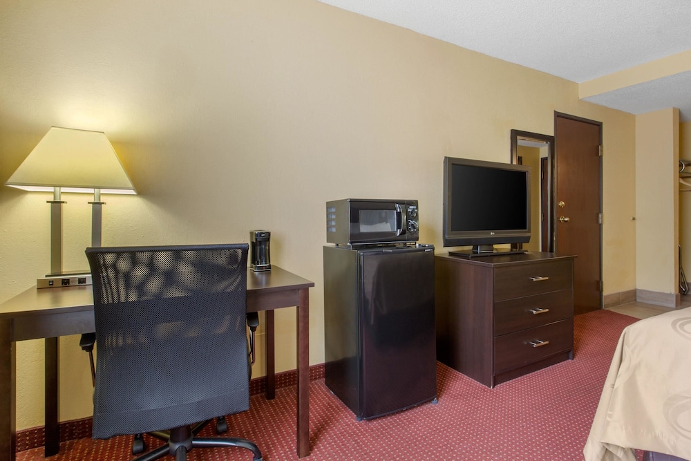 Quality Inn Williamston NC 26/27