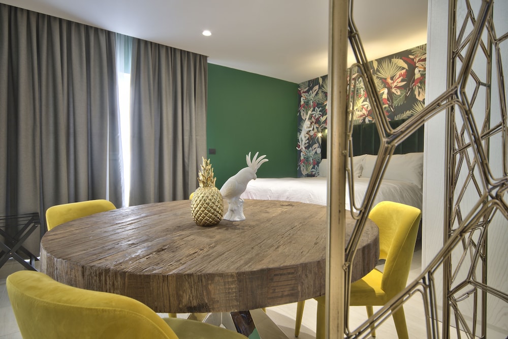 Holm Hotel And Spa 46/76