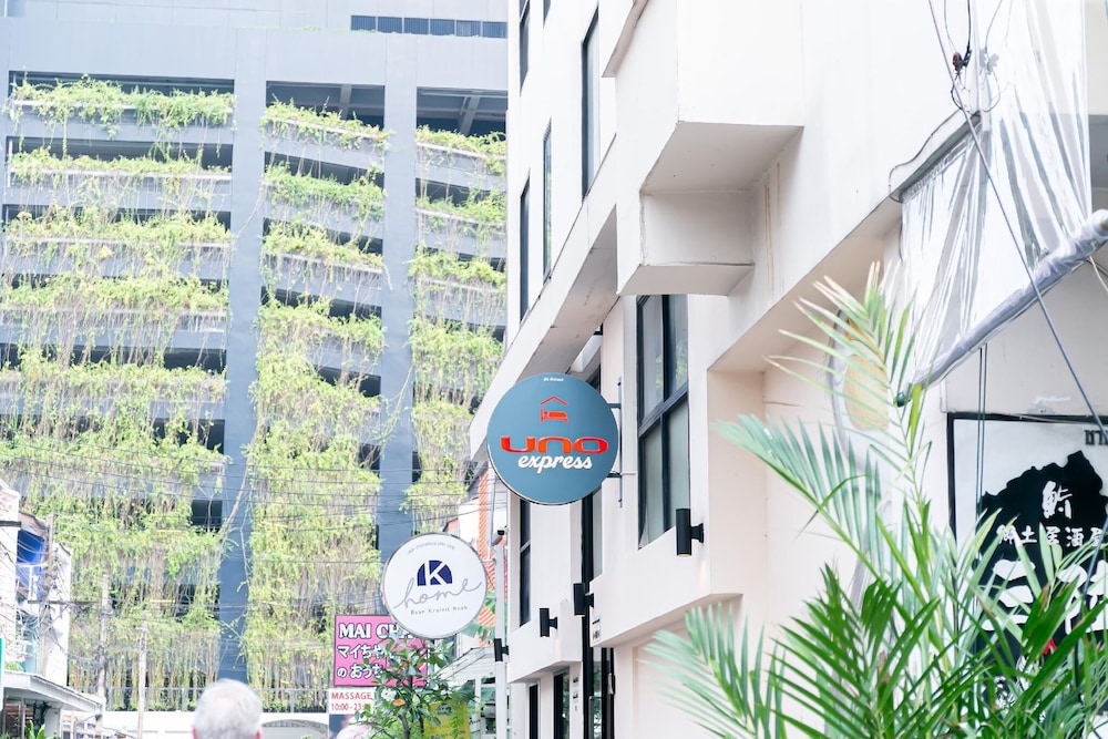 Uno Express Asoke Sukhumvit Bangkok in BANGKOK