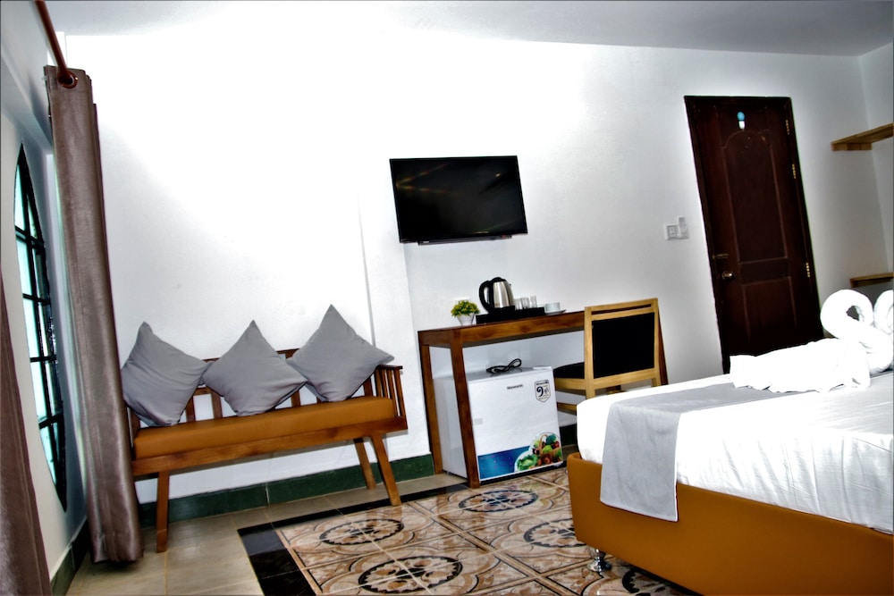 Grand Elevation Hotel 9/65