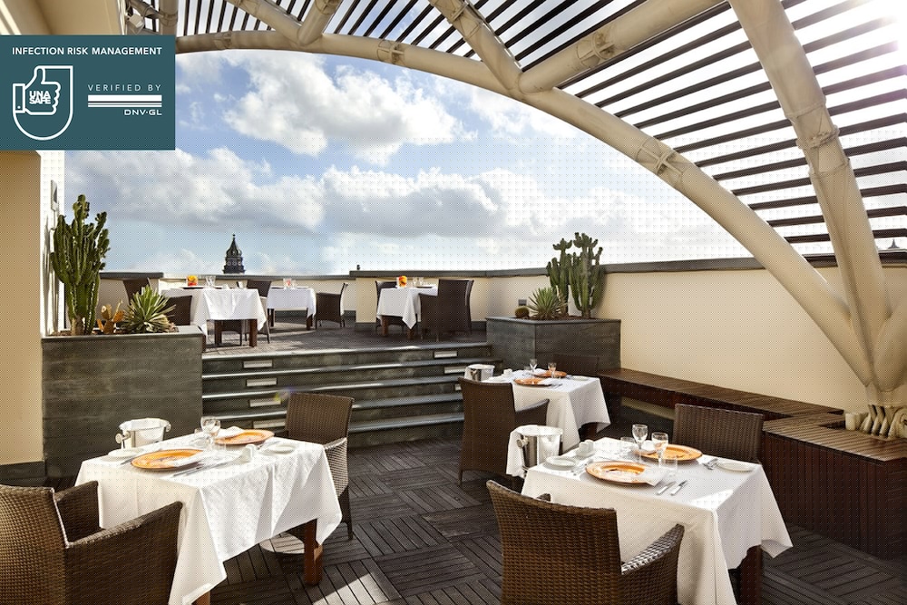 Unahotels Napoli 57/76