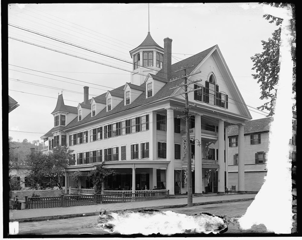 Thayers Inn 9/68