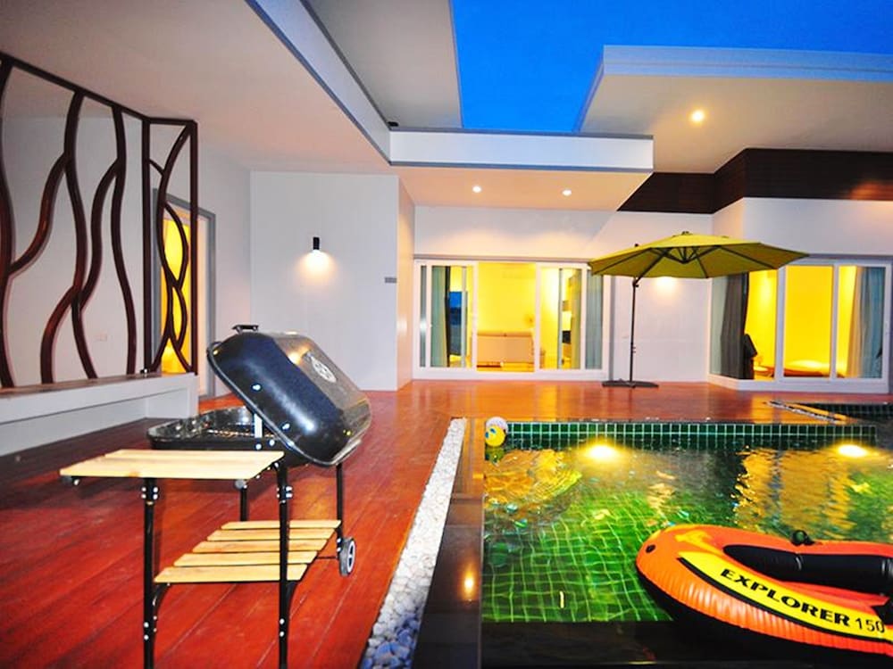 Jira Pool Villa 58/67