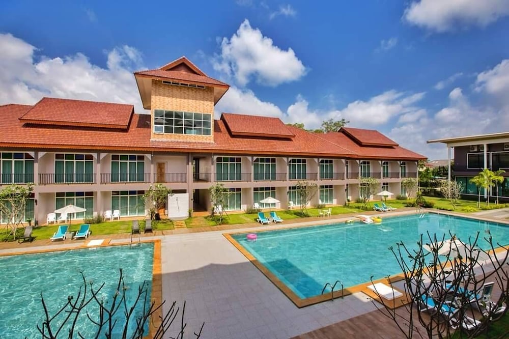 Southern Airport Hotel 4/50