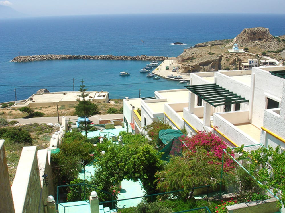 Finiki View Hotel Apartments 34/50
