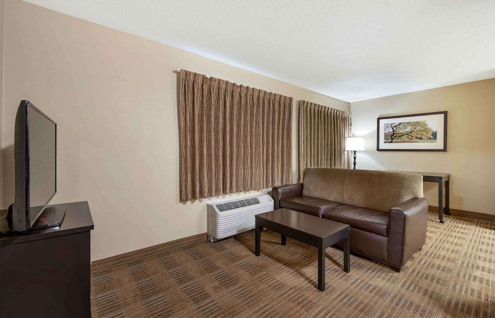 Extended Stay America - Providence - Airport 20/45