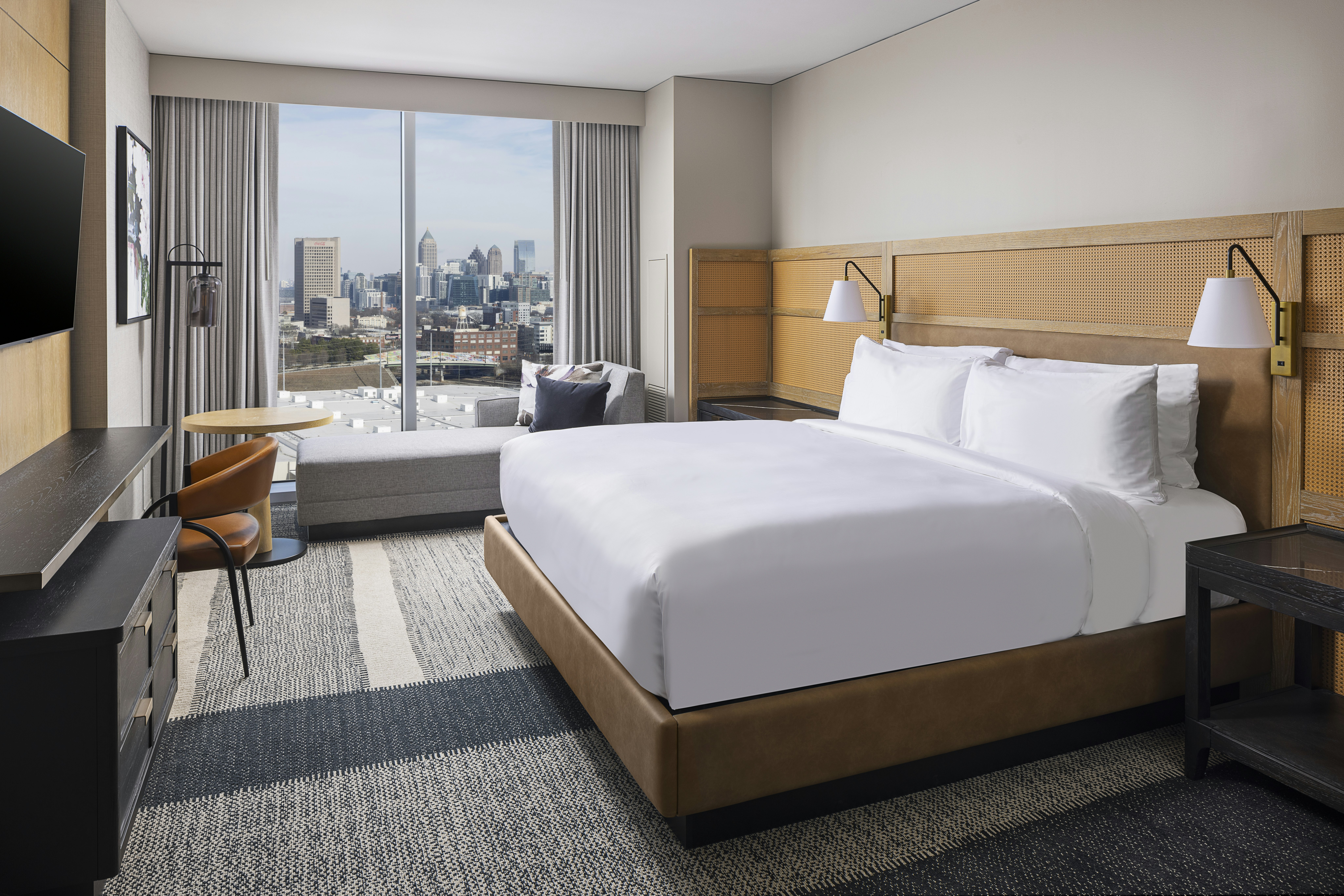 1 Bedroom, Skyline, Suite, King Bed
