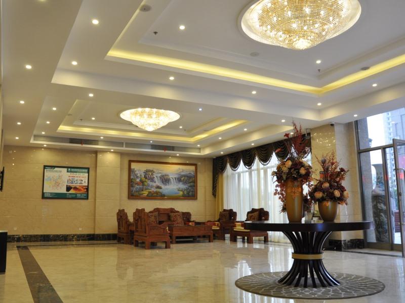 GreenTree Inn (Shanghai Malu Metro Station) 10/38