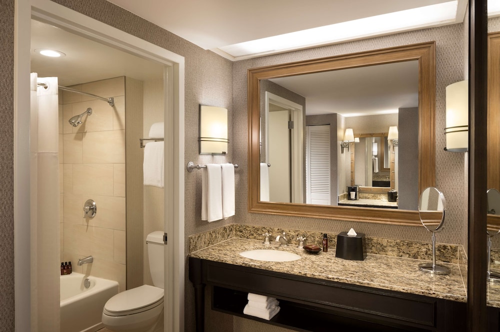 Hyatt Regency Hill Country Resort And Spa 28/84