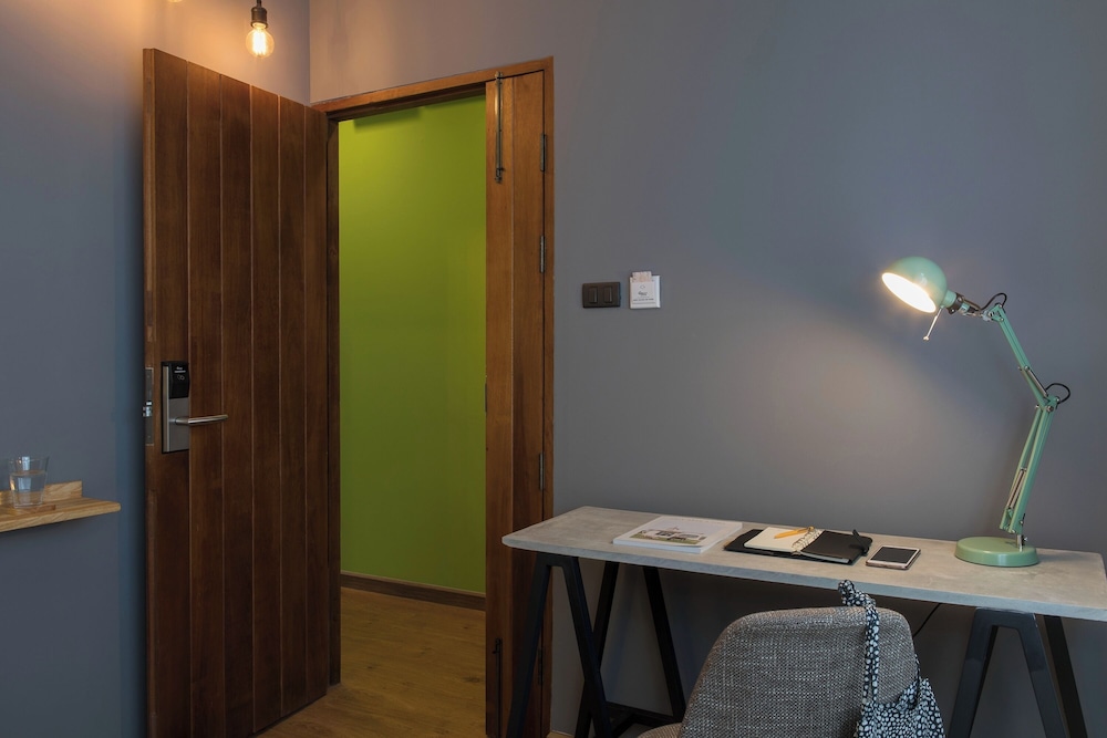 Timber Hostel 58/63