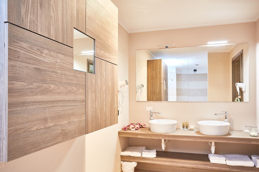 Hotel Ferretti Majestichouse 20/46