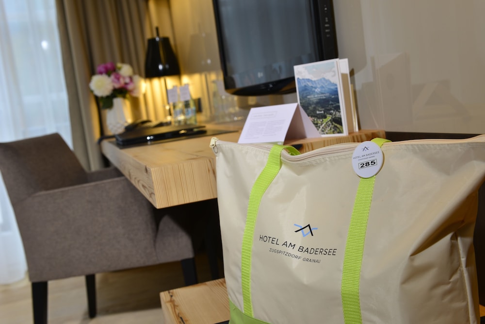 HOTEL AM BADERSEE 56/64