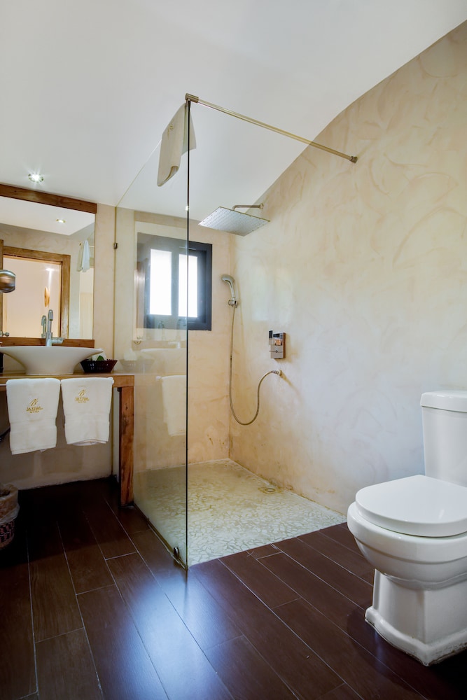 La Villa Boutique Hotel 34/69