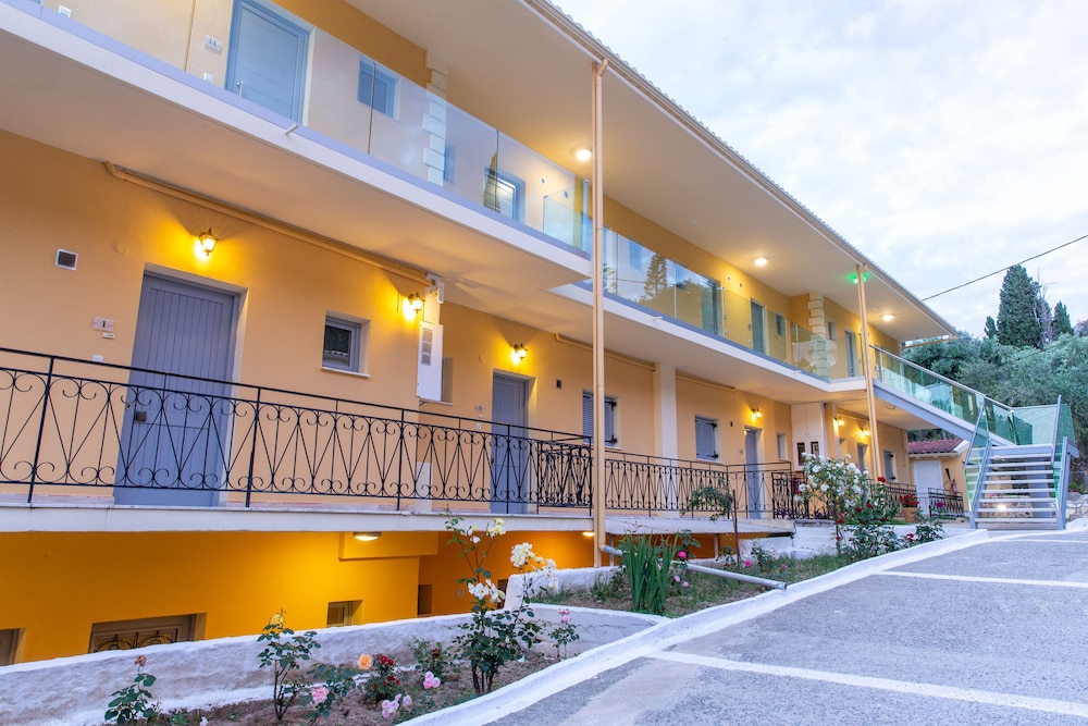 Passas Mare Apartments and Studios 4/50