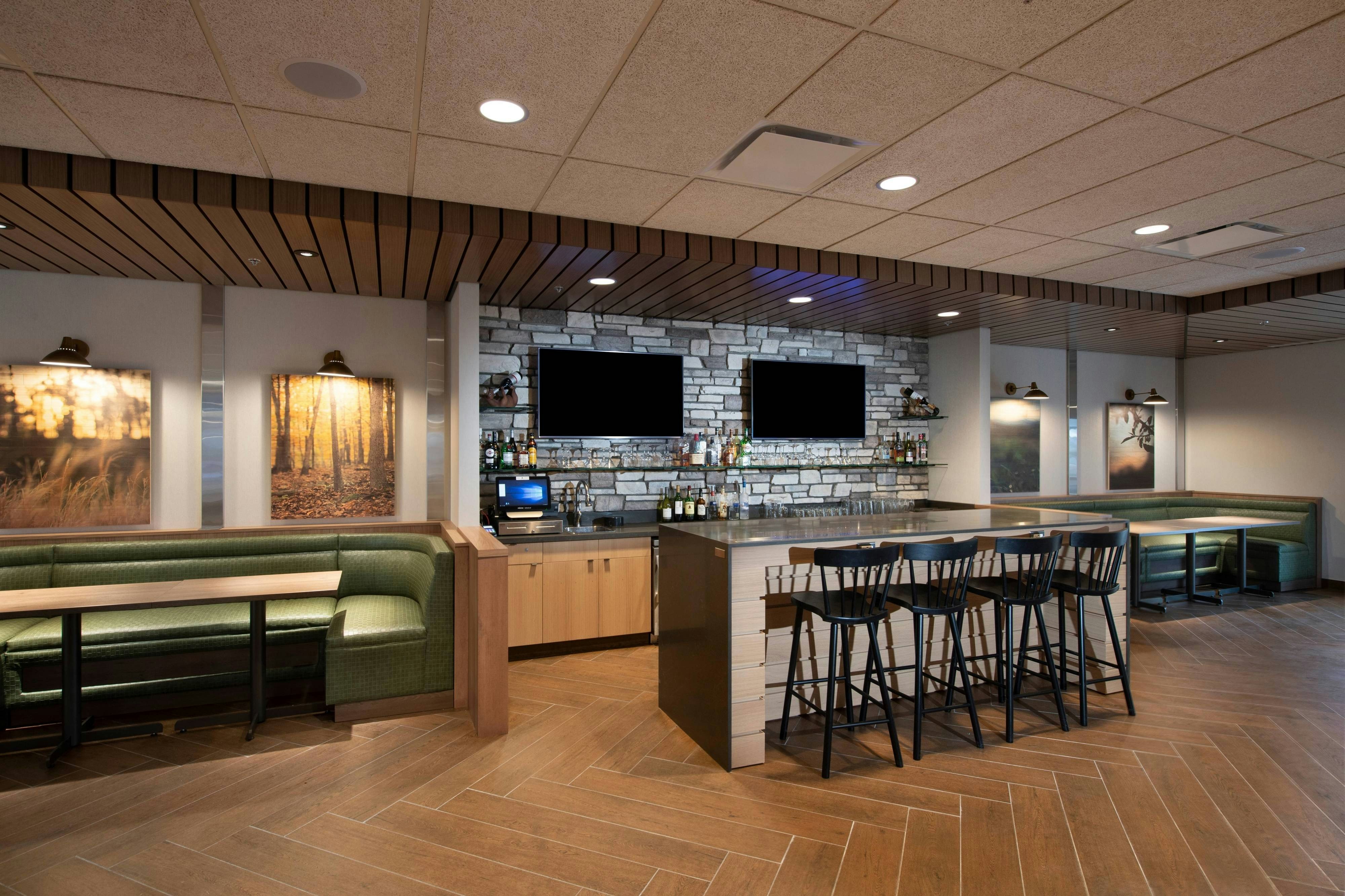 Fairfield By Marriott Edmonton International Airport 9/16