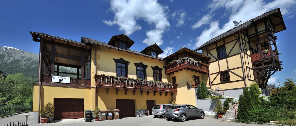 Villa Kunerad 1/40