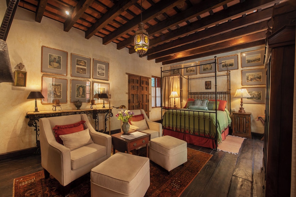 Hotel Posada del Angel 40/63