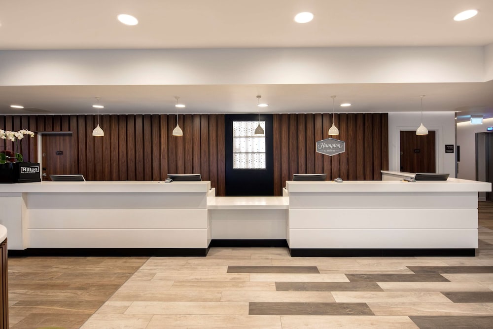 Hampton By Hilton London Stansted Airport 7/59