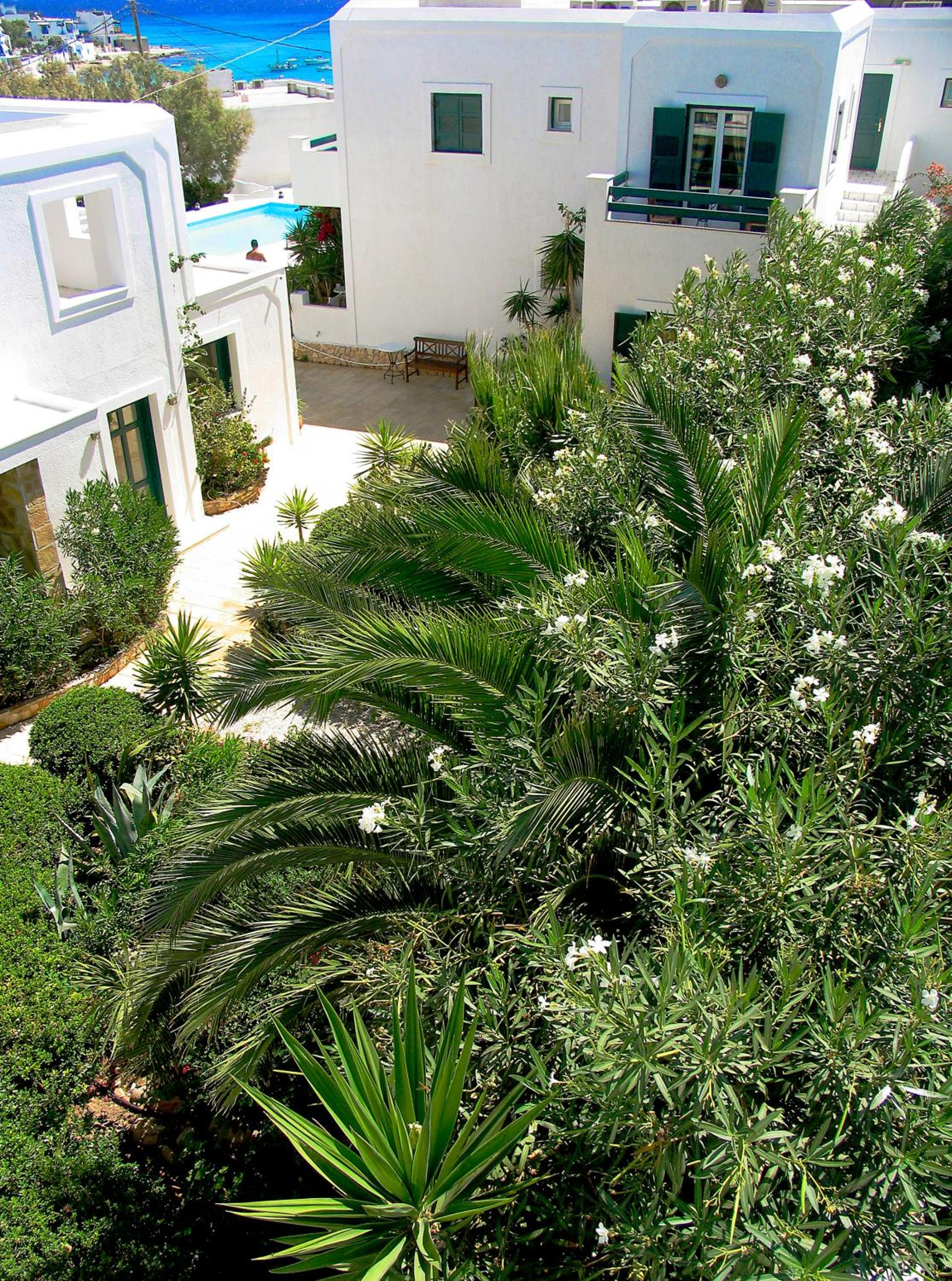 Keros Art Hotel 46/60