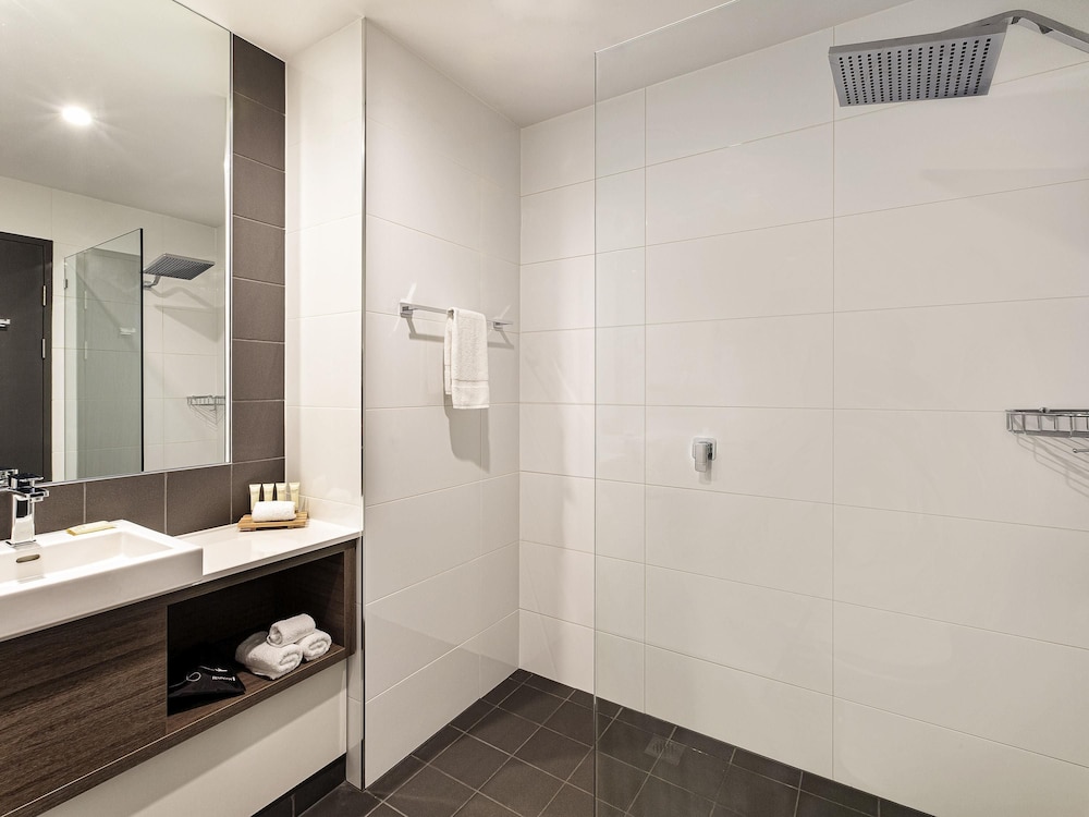 Mercure Sunshine Coast Kawana Waters 68/69