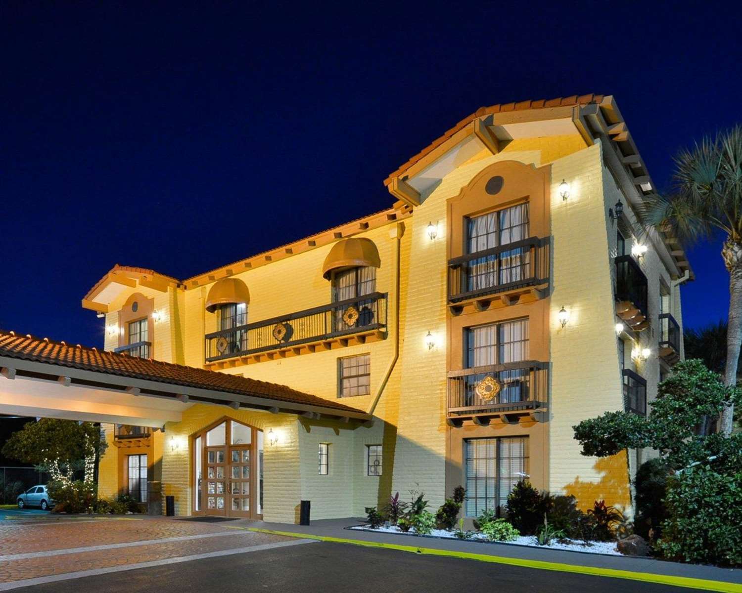 Rodeway Inn Near Ybor City - Casino 6/52