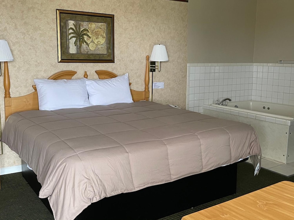 Economy Inn and Suites 8/68