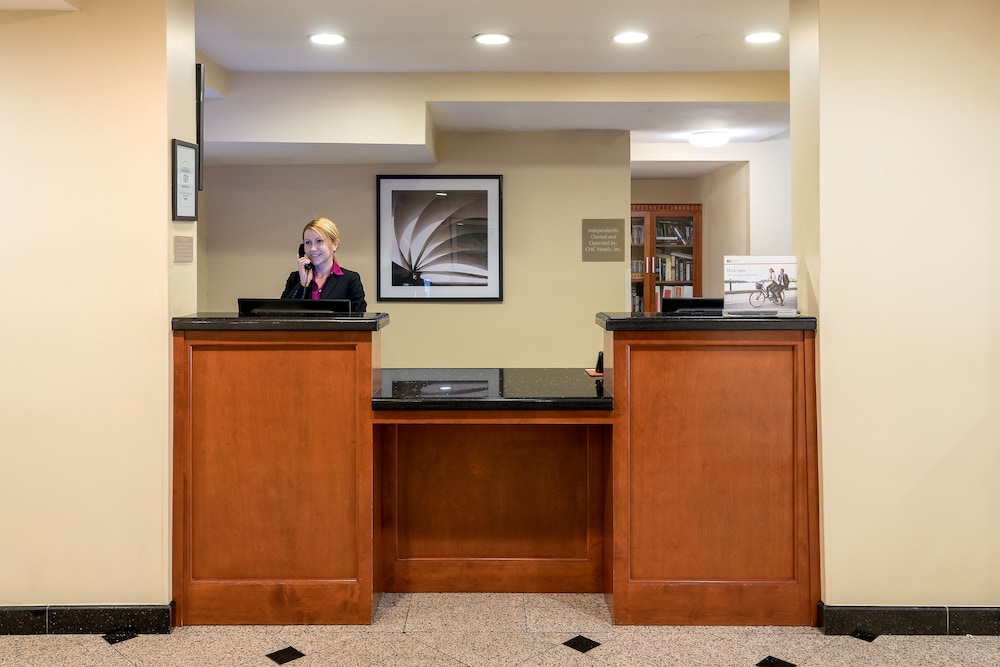 Candlewood Suites LAX Hawthorne 5/36