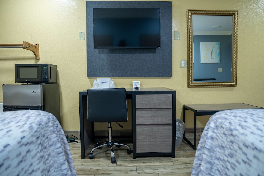 Americas Best Value Inn Ft. Myers 35/49