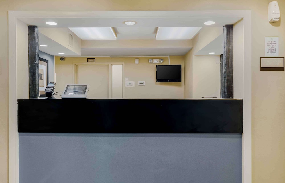 Extended Stay America - Boston - Waltham - 52 4Th Ave 8/55