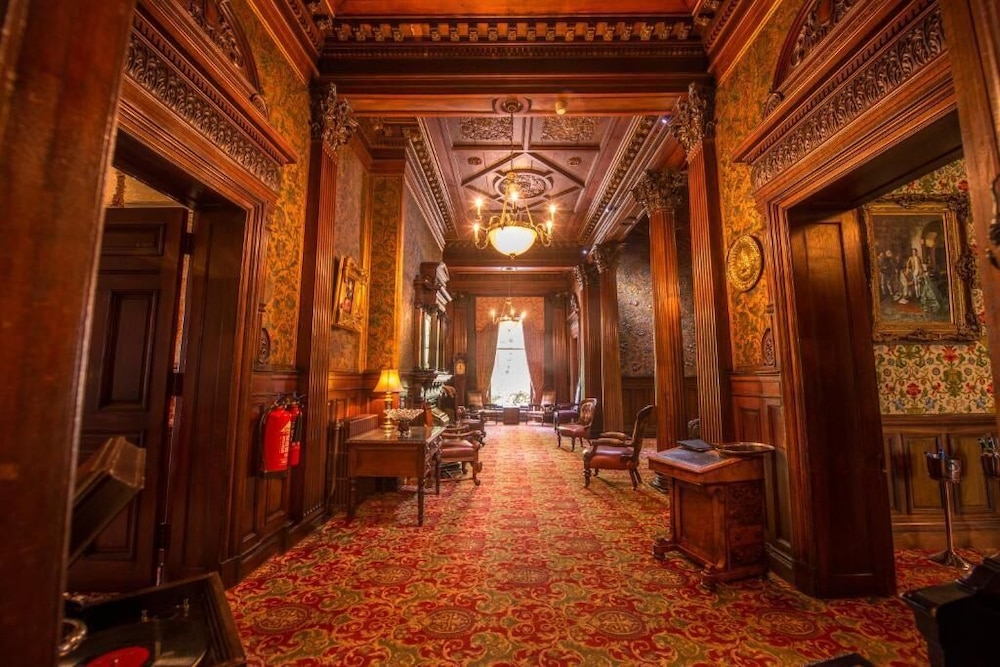 Macdonald Norwood Hall Hotel 21/50
