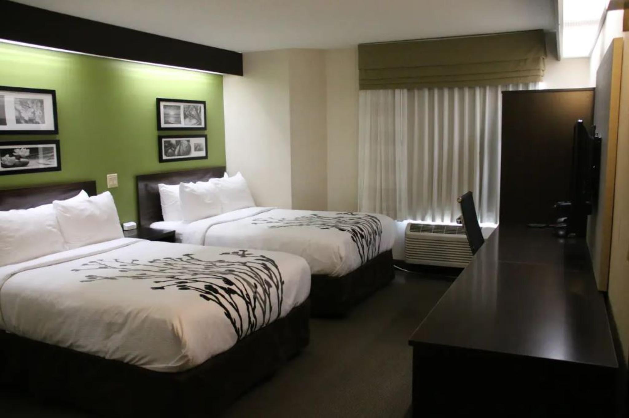 غرفة بسرير مزدوج، Sleep Inn Near Great Lakes Naval Base 4/6