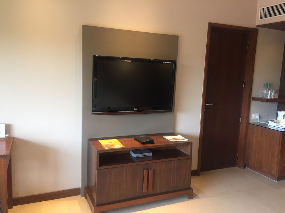 Madhubhan Resort And Spa 36/50