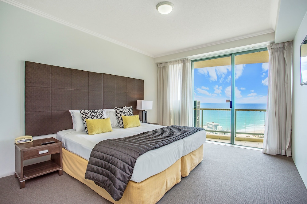 2 bedroom