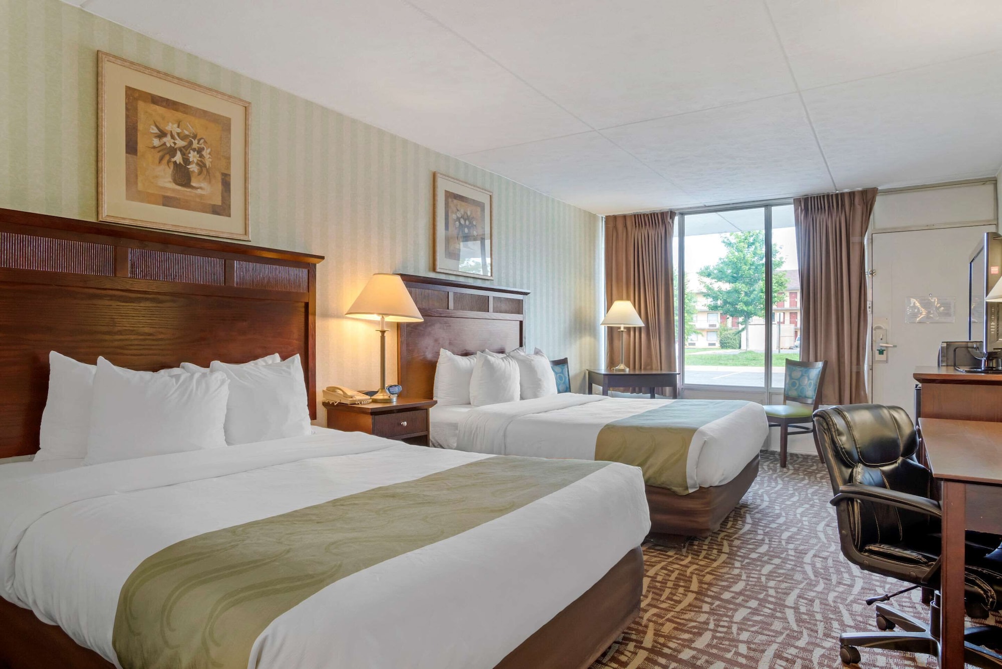 Standard, 2 Queen Beds