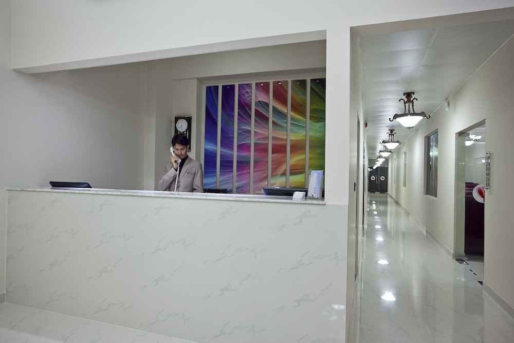 La Rose Hotel 6/54