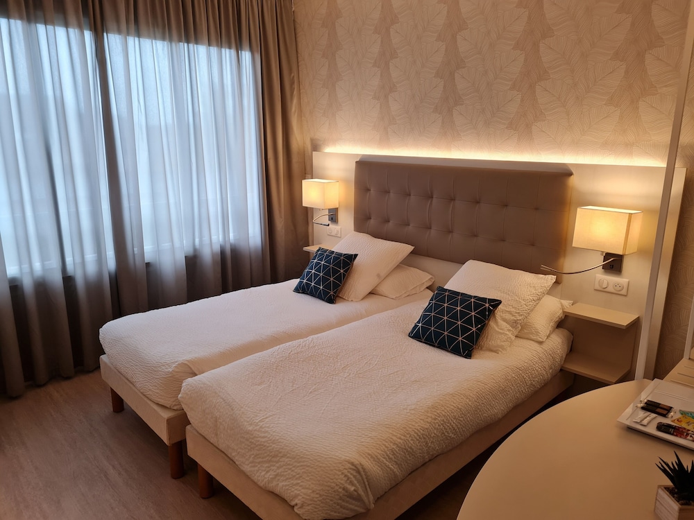 HÔTEL L'AMANDIER 4/29