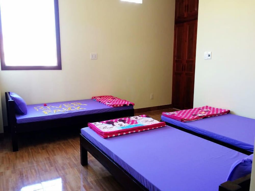 River Park Homestay And Hostel 21/58