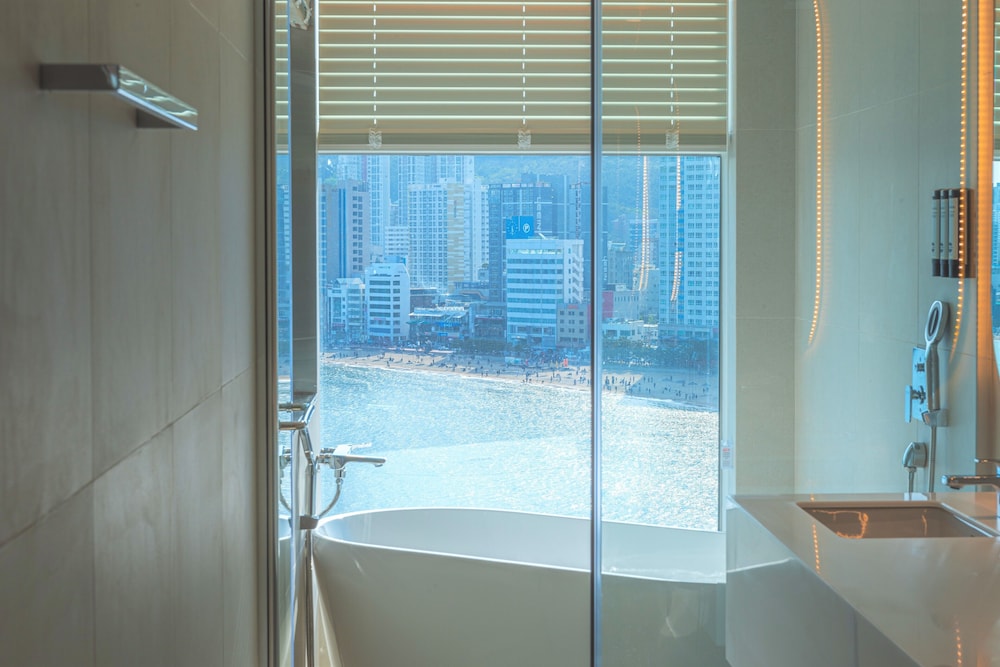 The Marine View Hotel 47/50