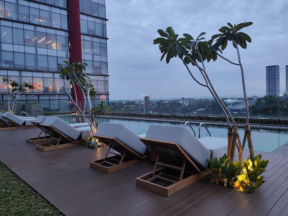 Ra Suites Simatupang 44/50