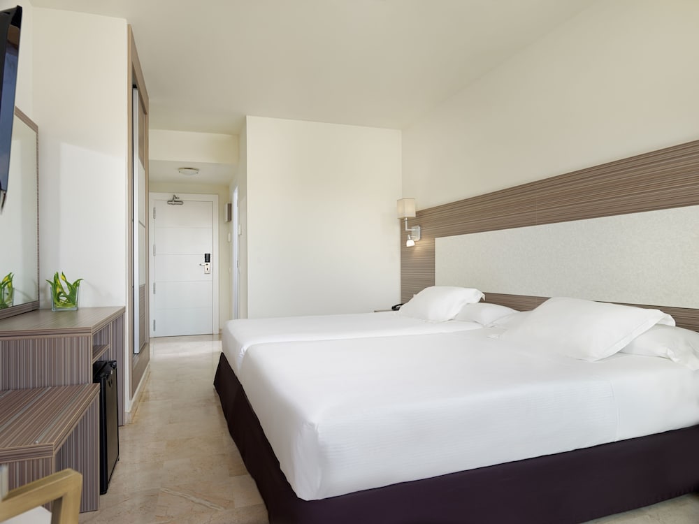 H10 Cambrils Playa 15/73