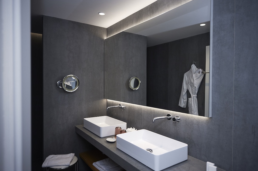 Relais & Chateaux La Maison Des Tetes 26/47