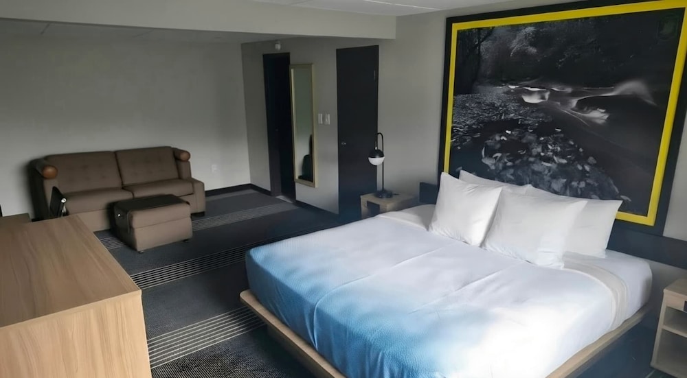 Super 8 by Wyndham Monticello NY 4/45