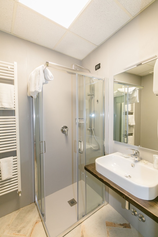 Hotel Mon Repos 49/50