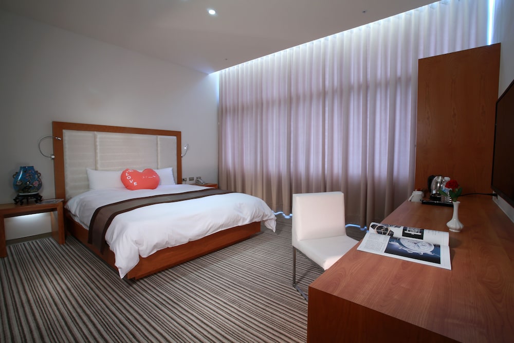 Yoai Hotel 18/45