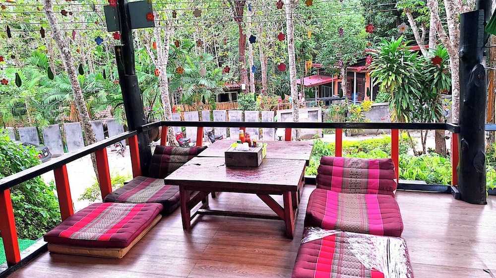 Lanta Maikeaw Bungalow 36/50
