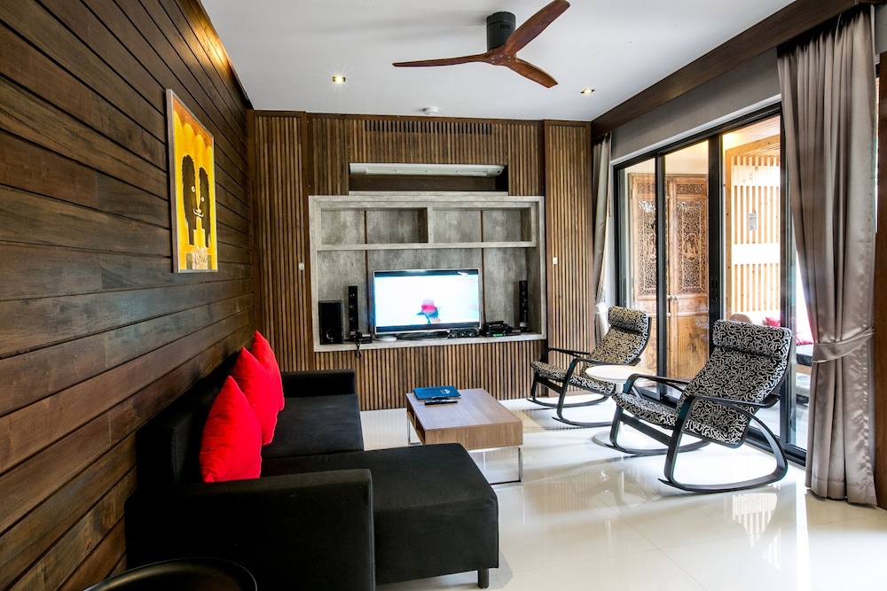 Pavilion Samui Villas And Resort 30/50